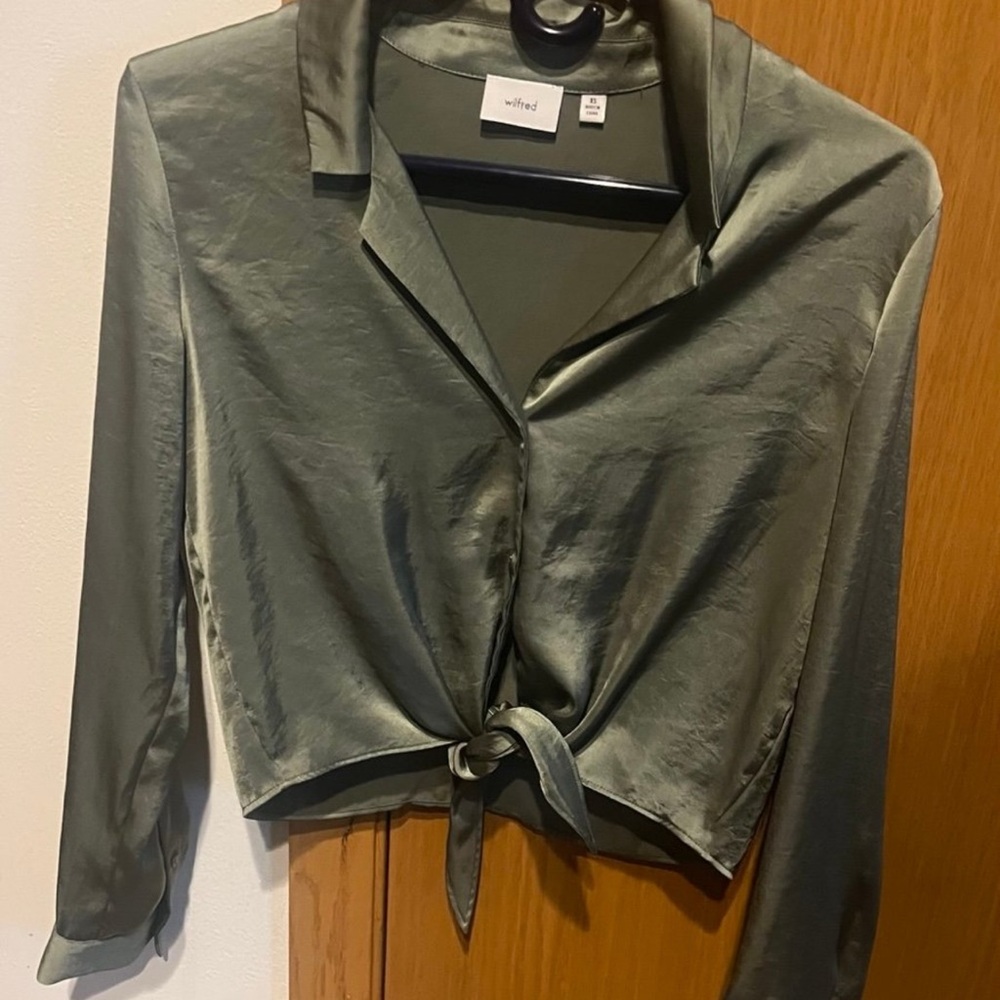 Wilfred Olive Satin Button-Down Shirt